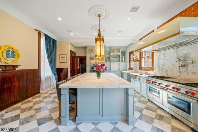 30 N Mountain Ave, Montclair Twp., NJ 07042