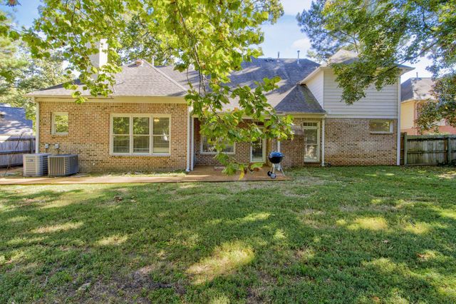 219 NORTHCROSS PL W, Collierville, TN 38017