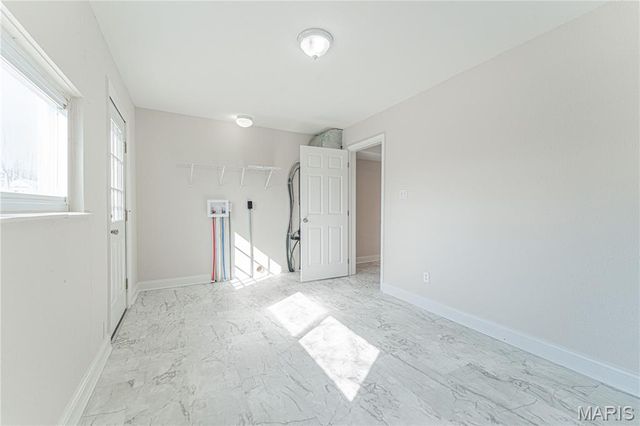 221 W Miller Street, De Soto, MO 63020