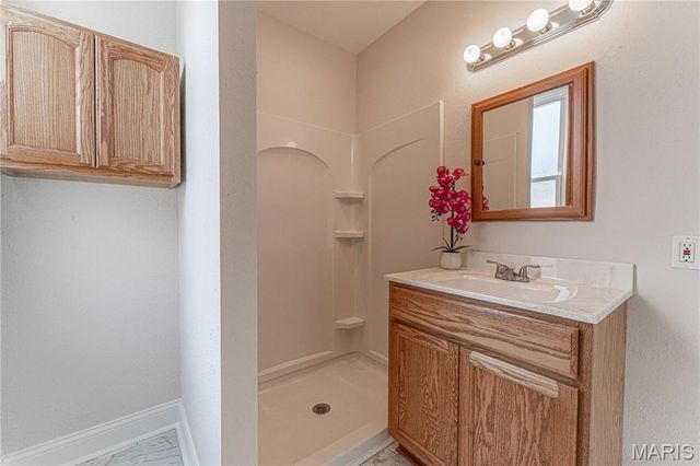 221 W Miller Street, De Soto, MO 63020