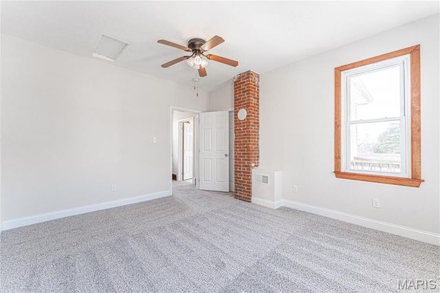 221 W Miller Street, De Soto, MO 63020