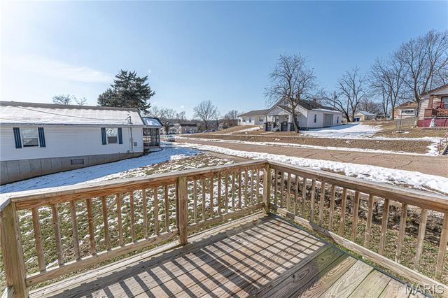 221 W Miller Street, De Soto, MO 63020