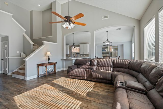 1104 Lake Shore Drive, Pearland, TX 77581