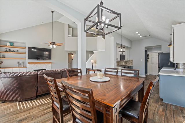 1104 Lake Shore Drive, Pearland, TX 77581