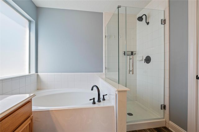 1104 Lake Shore Drive, Pearland, TX 77581