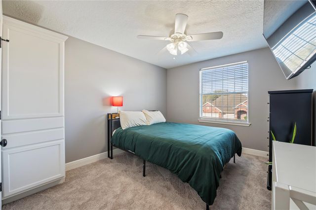 1104 Lake Shore Drive, Pearland, TX 77581