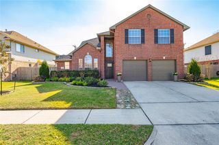 1104 Lake Shore Drive, Pearland, TX 77581