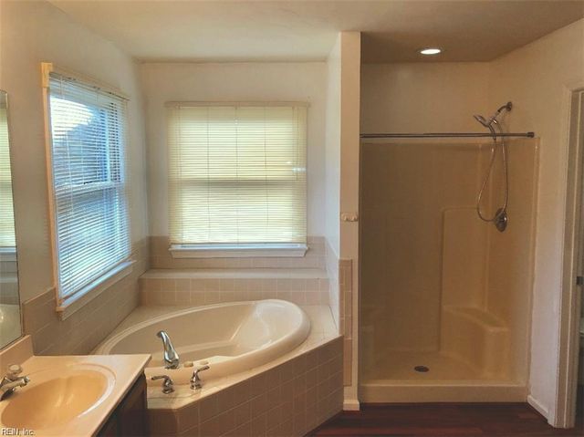 5608 Del Park Ct, Virginia Beach, VA 23455