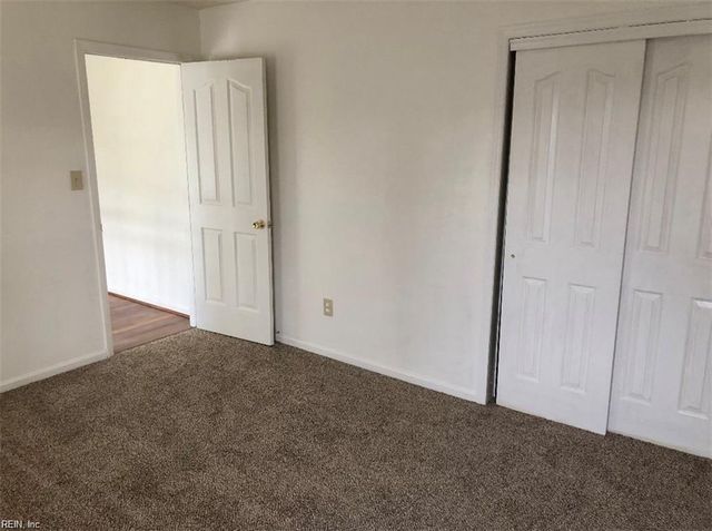 5608 Del Park Ct, Virginia Beach, VA 23455