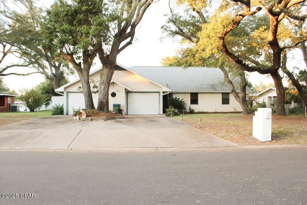 305 Bay Shore Drive, Panama City Beach, FL 32407