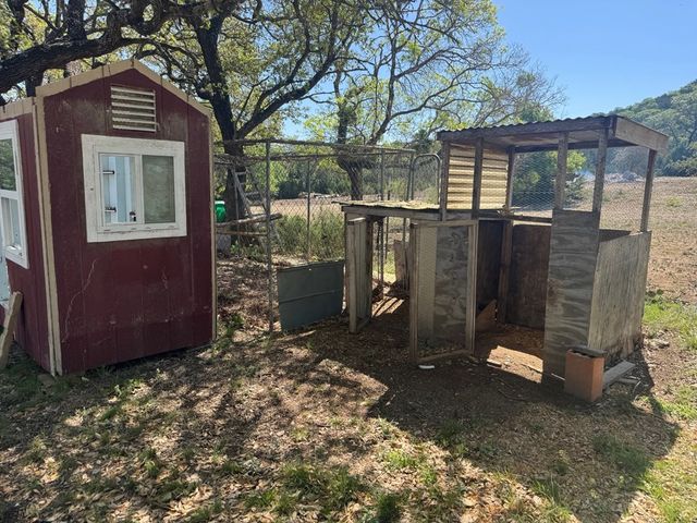 2485 Bump Gate Rd., Pipe Creek, TX 78063