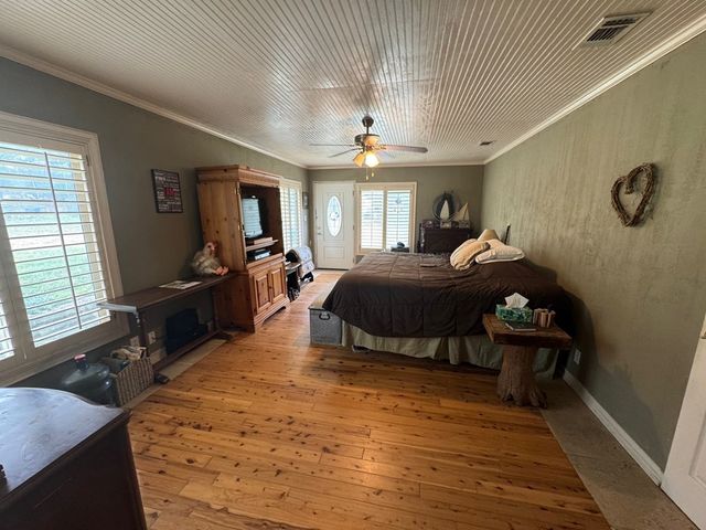 2485 Bump Gate Rd., Pipe Creek, TX 78063