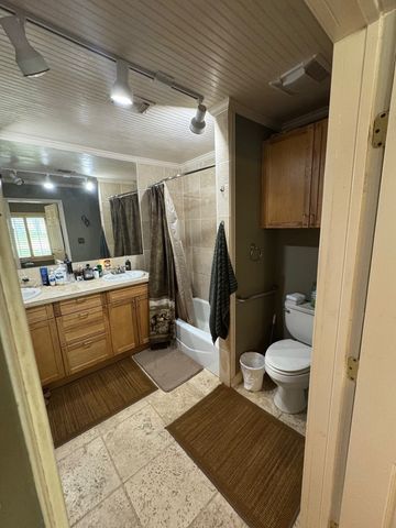2485 Bump Gate Rd., Pipe Creek, TX 78063