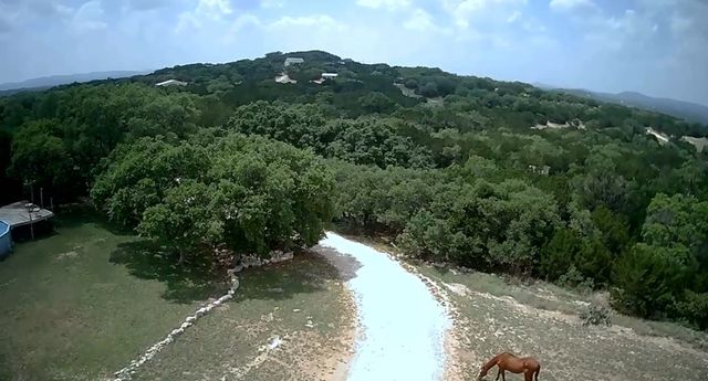 2485 Bump Gate Rd., Pipe Creek, TX 78063