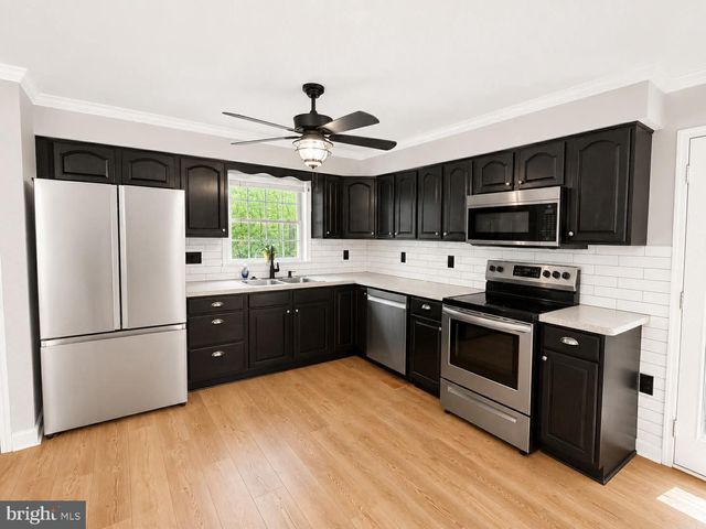 155 LAND OR DR, Ruther Glen, VA 22546