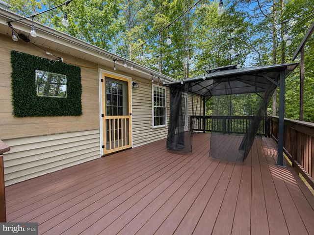 155 LAND OR DR, Ruther Glen, VA 22546