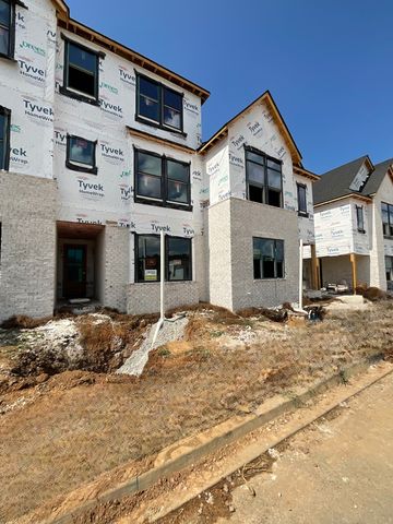 2068 Conductor Ln, Thompsons Station, TN 37179