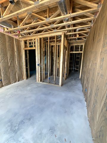 2068 Conductor Ln, Thompsons Station, TN 37179