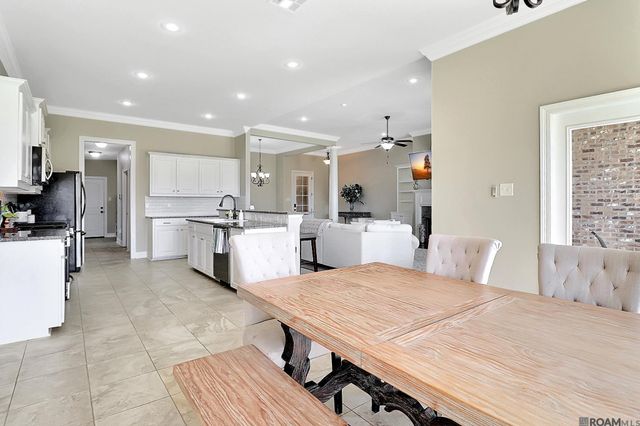 8786 Greenleaves Dr, Denham Springs, LA 70726