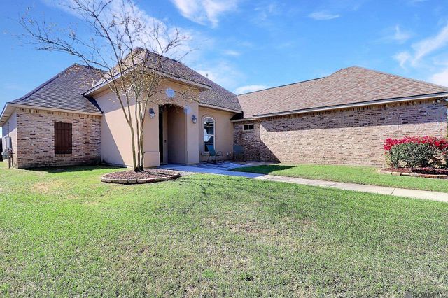 8786 Greenleaves Dr, Denham Springs, LA 70726