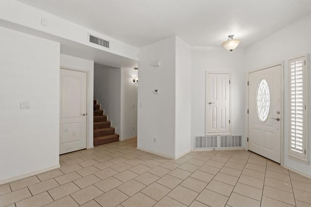 561 Green Village Court A, El Paso, TX 79912