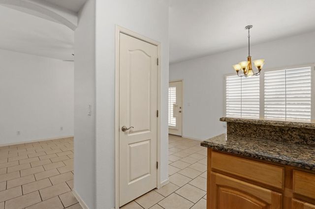 561 Green Village Court A, El Paso, TX 79912