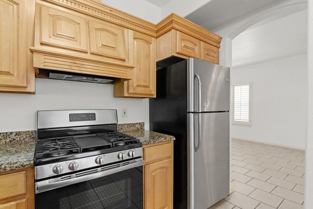 561 Green Village Court A, El Paso, TX 79912