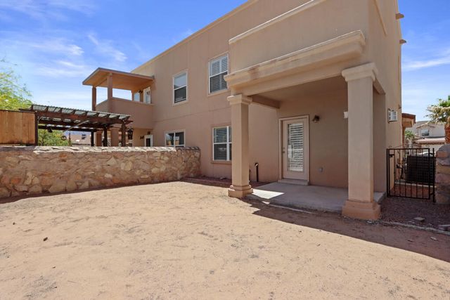561 Green Village Court A, El Paso, TX 79912