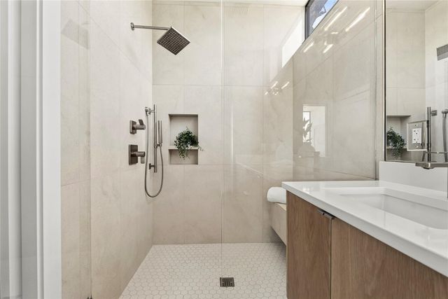 44 Chicon ST 1, Austin, TX 78702