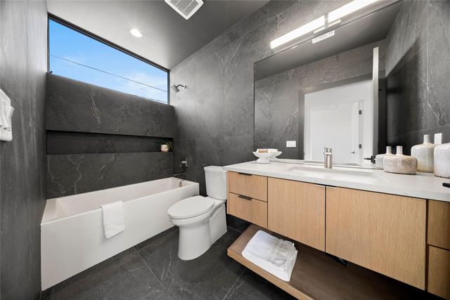 44 Chicon ST 1, Austin, TX 78702