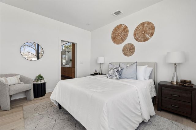 44 Chicon ST 1, Austin, TX 78702