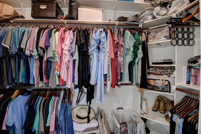 222 August Avenue, Shiner, TX 77984