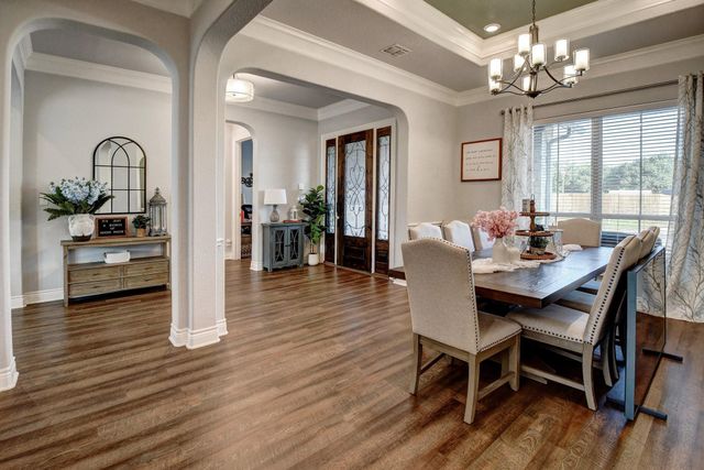 222 August Avenue, Shiner, TX 77984