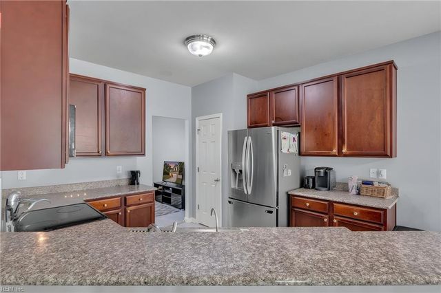 4267 White Cap CRST, Chesapeake, VA 23321