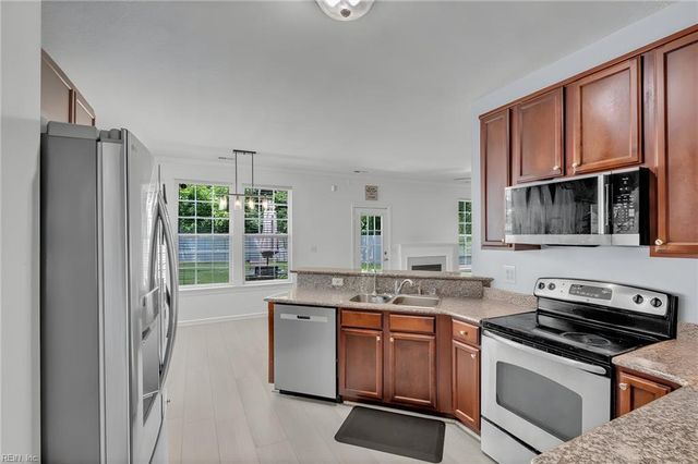 4267 White Cap CRST, Chesapeake, VA 23321