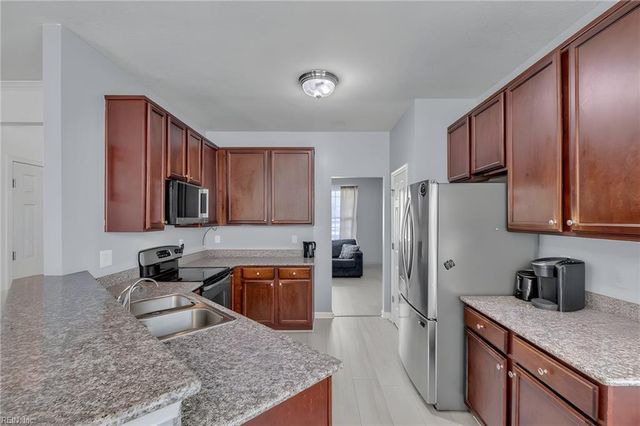 4267 White Cap CRST, Chesapeake, VA 23321