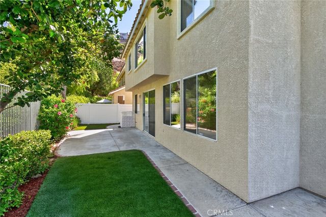 6031 E Hummingbird Court, Orange, CA 92869
