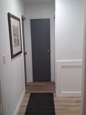 917 Sipp Avenue, East Patchogue, NY 11772