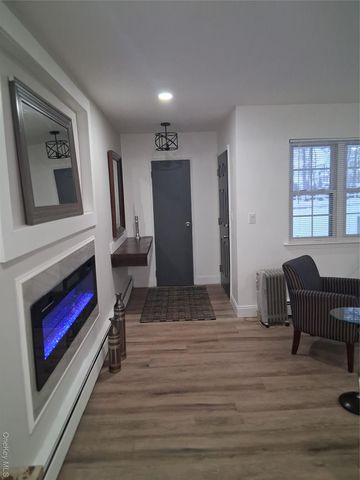 917 Sipp Avenue, East Patchogue, NY 11772