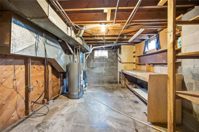 4115 52nd Street, Des Moines, IA 50310