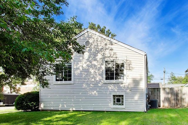 116 E Grove Street, Lombard, IL 60148