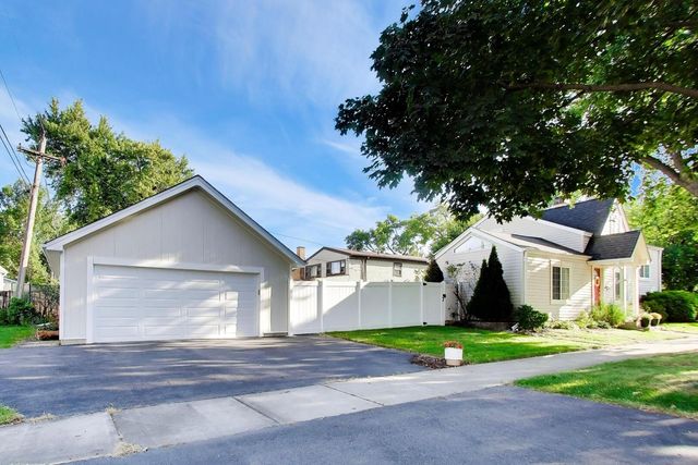 116 E Grove Street, Lombard, IL 60148