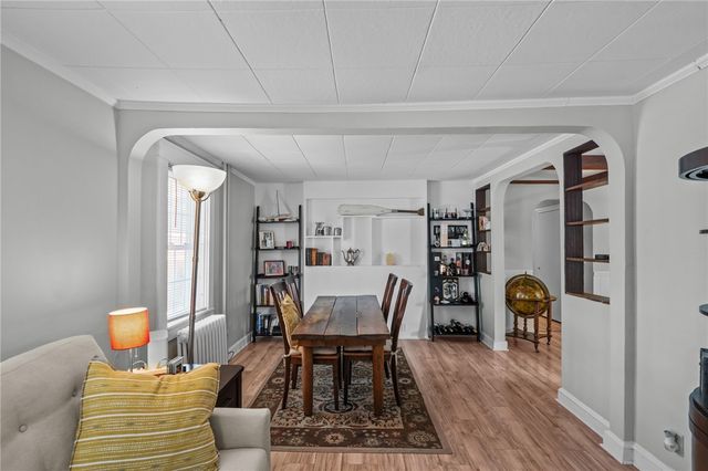 32 Houston Avenue, Newport, RI 02840