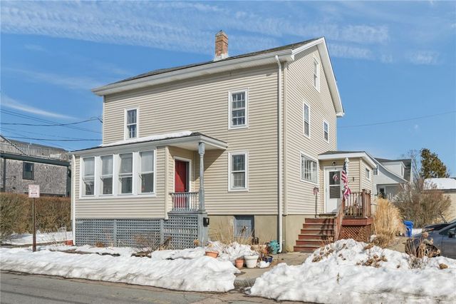 32 Houston Avenue, Newport, RI 02840