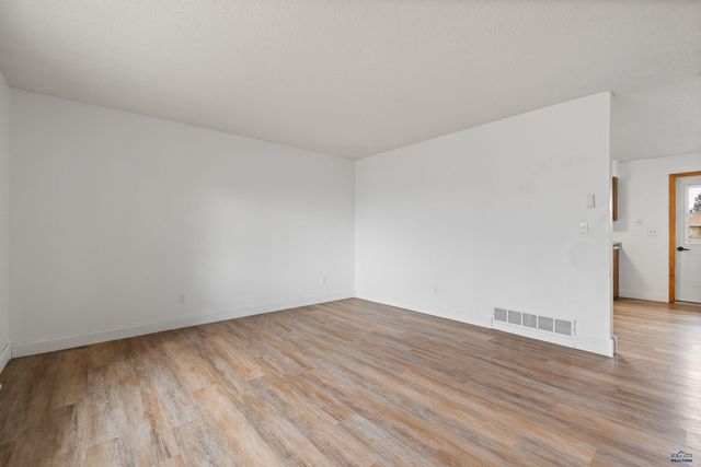 5514 SOLITAIRE DR, Rapid City, SD 57703