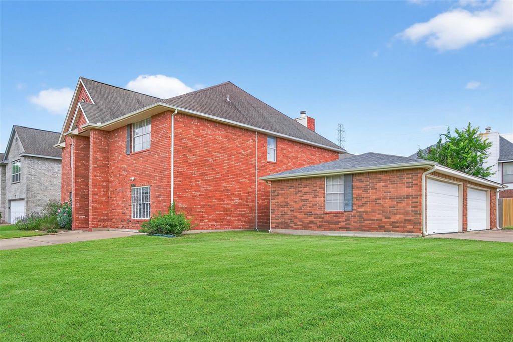 4102 Bluewater Drive, Missouri City, TX 77459