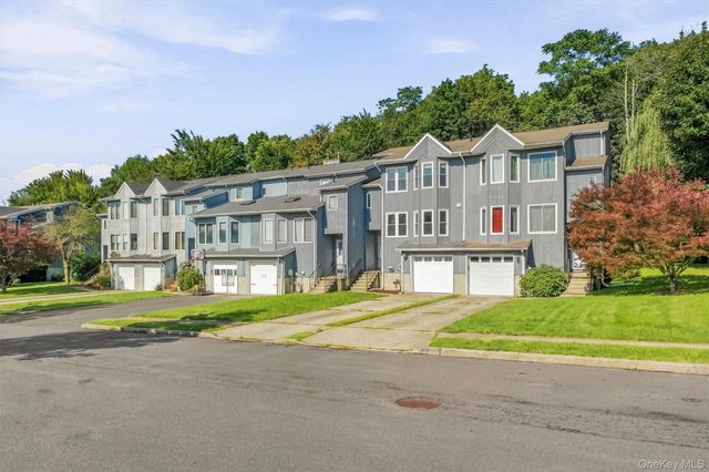 22 Mayer Drive, Middletown, NY 10940