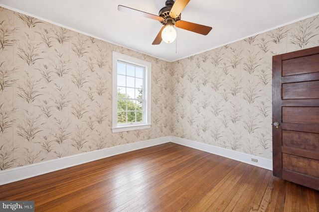 3814 KANAWHA ST NW, Washington, DC 20015