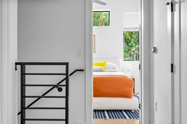 939 E 52nd ST 2, Austin, TX 78751