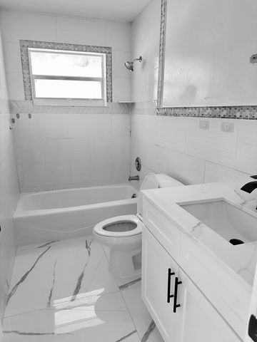 8251 Bowie Way, Lake Worth, FL 33467